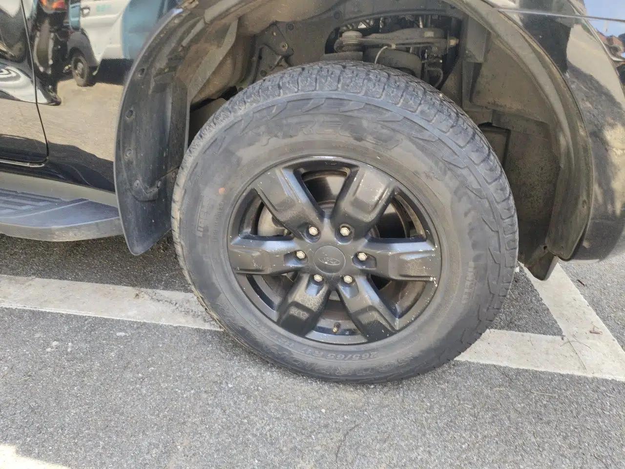 Ford Everest 2019 2.0T Gasoline Automatic 4x4 Elite Edition 5 Seats — миниатюра 8