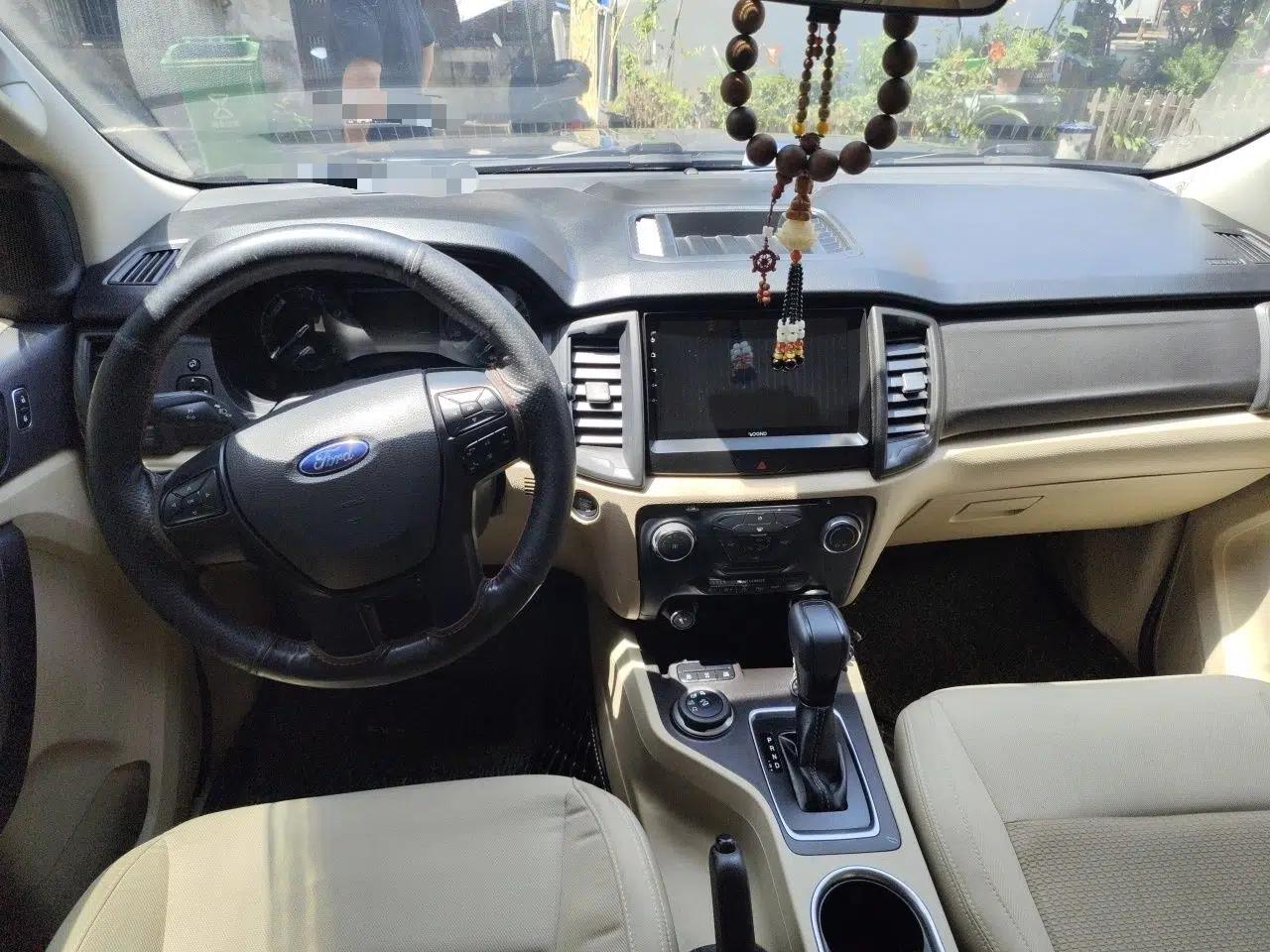 Ford Everest 2019 2.0T Gasoline Automatic 4x4 Elite Edition 5 Seats — миниатюра 10