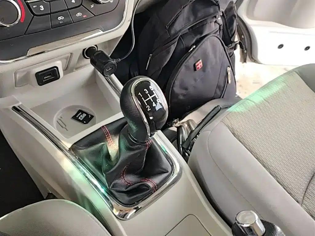 Xiaohaishi X30 2024 Model 1.5L Wealth Edition Bus (5/6/7 Seats) — миниатюра 14