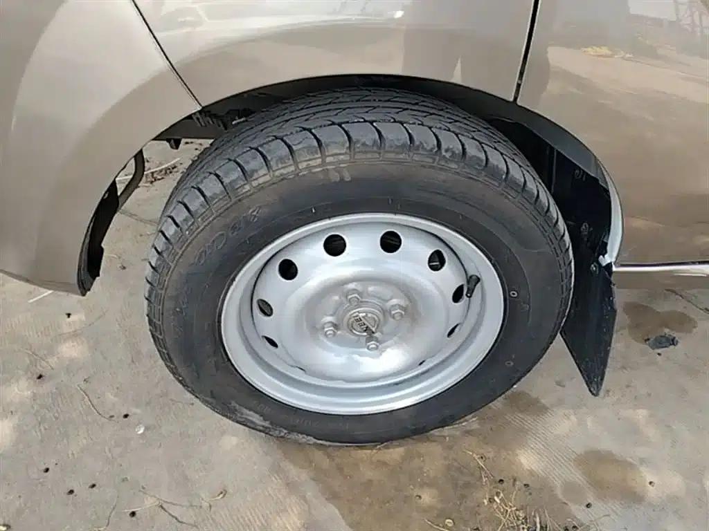 Xiaohaishi X30 2024 Model 1.5L Wealth Edition Bus (5/6/7 Seats) — миниатюра 23