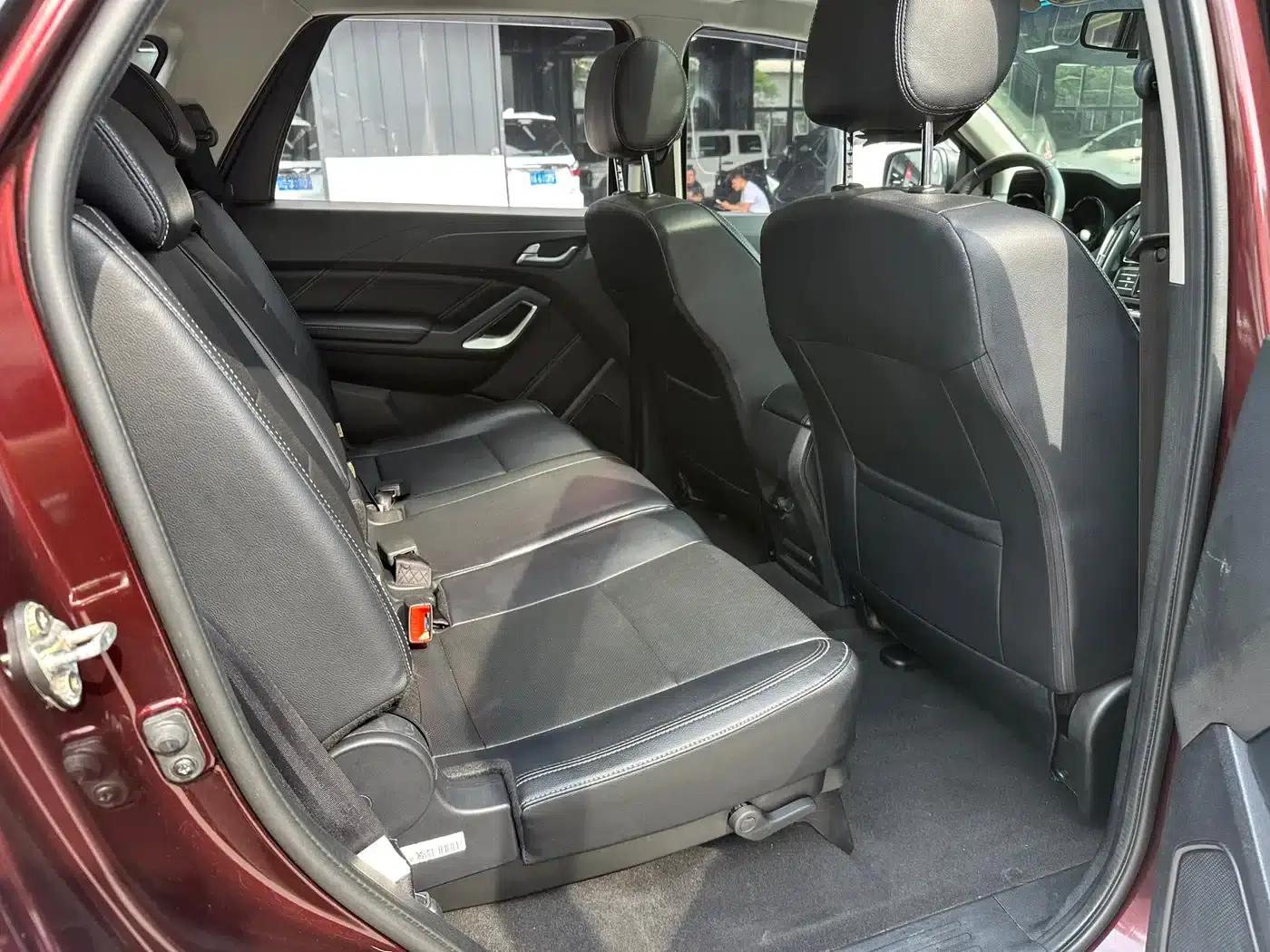 Yusheng S350 2016 2.0T Automatic 4WD Gasoline Super Luxury 7-Seater — миниатюра 10
