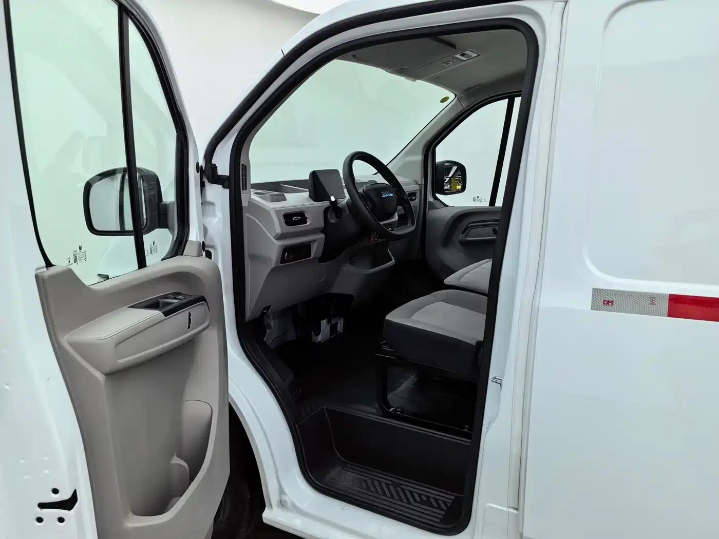 E-Fushun 2025 Model, Blind Window Version, 41.86kWh, Short Wheelbase, Low Roof, 3.0 Ton — миниатюра 14