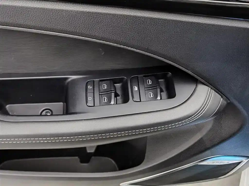 Jetour X90 2019 1.6T DCT Smart Travel Edition 5-seater National VI Emission Standard — миниатюра 9