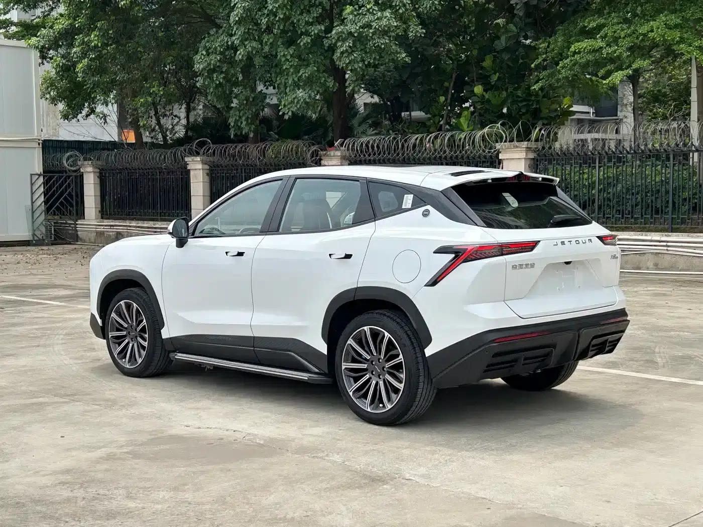 Jetour i-DM 2022 1.5T DHT Lightning 01 — миниатюра 4