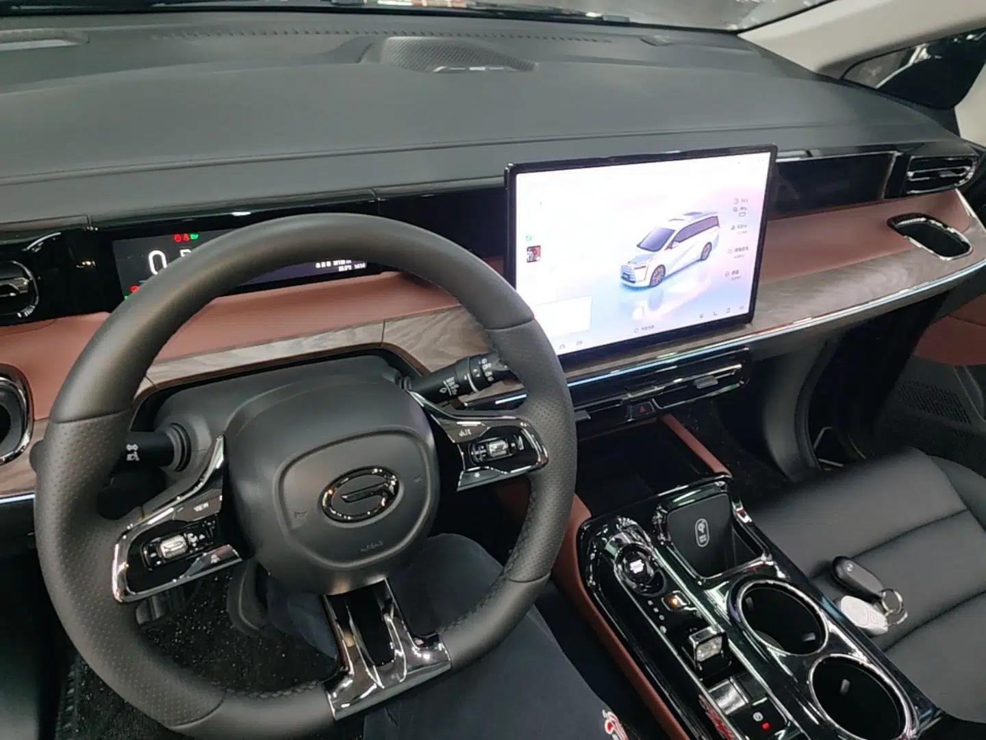 GAC Trumpchi E8 New Energy 2024 150km MAX+ — миниатюра 13
