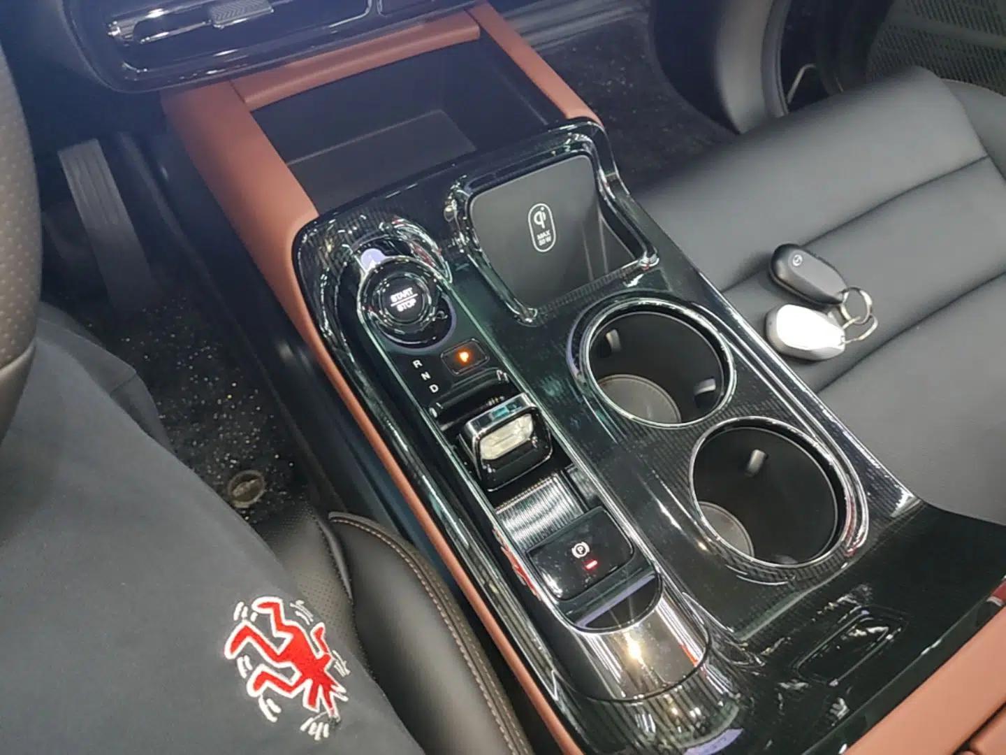GAC Trumpchi E8 New Energy 2024 150km MAX+ — миниатюра 17