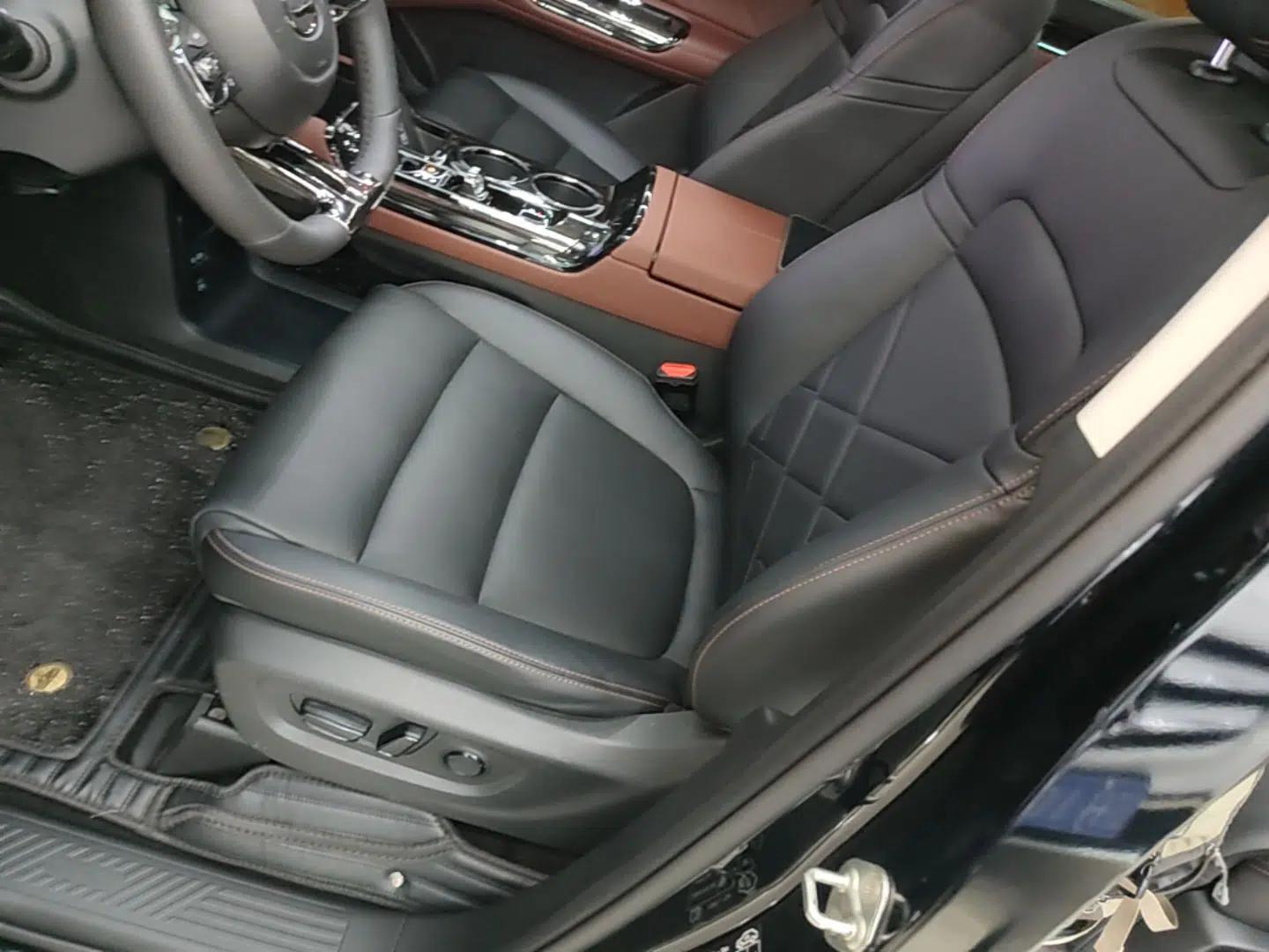 GAC Trumpchi E8 New Energy 2024 150km MAX+ — миниатюра 18