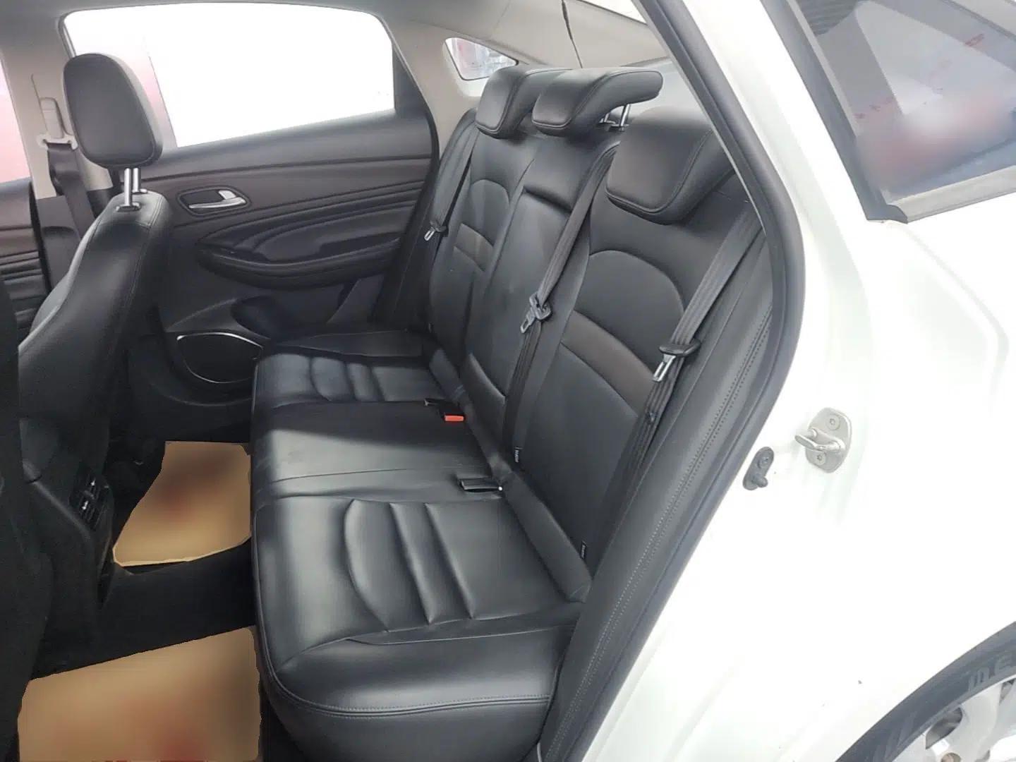 GAC Trumpchi GA4 2018 200T Manual Luxury Edition — миниатюра 20