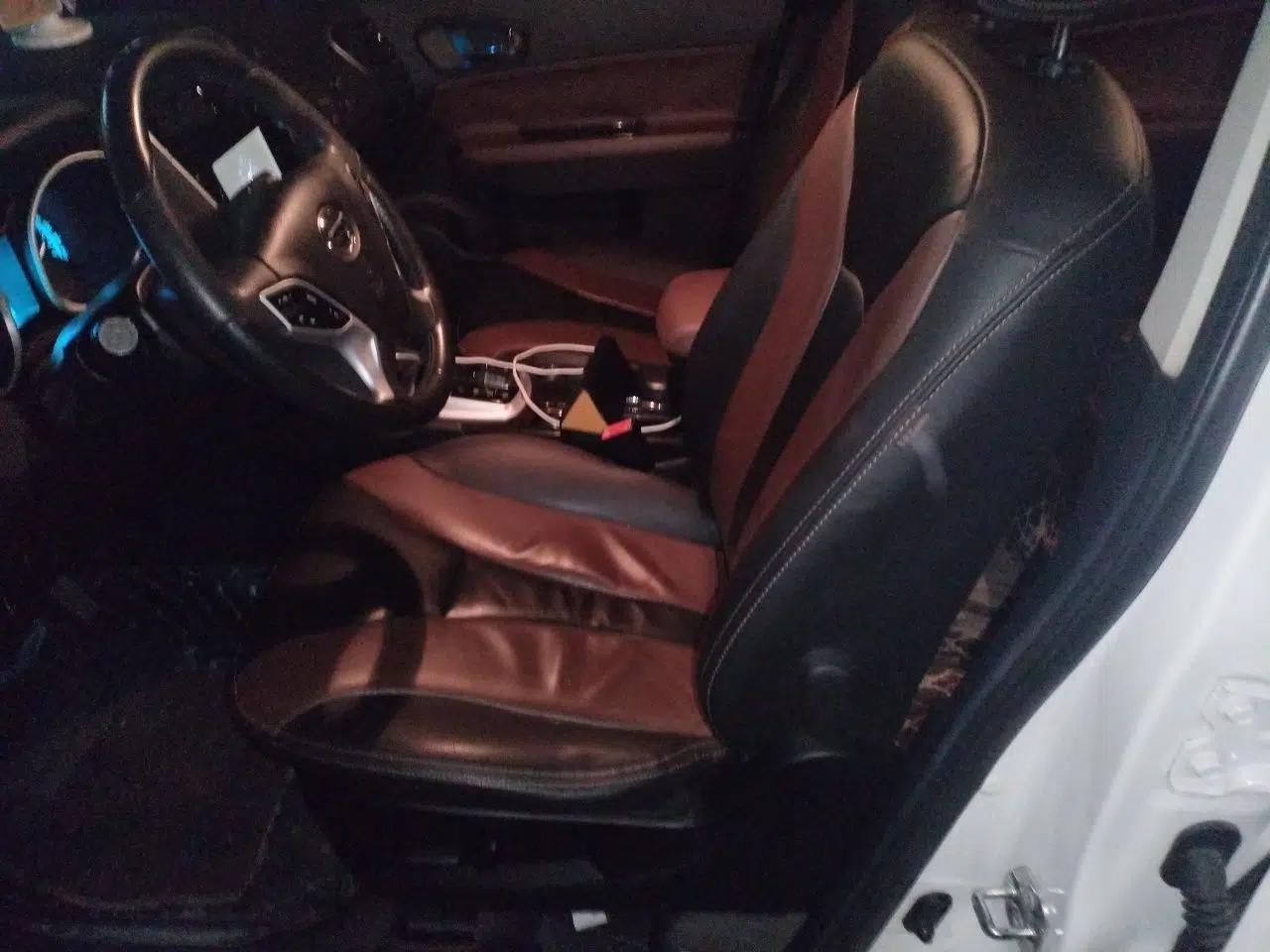 GAC Trumpchi GS5 Super 2016 2.0L Automatic Two-Wheel Drive Anniversary Edition — миниатюра 16