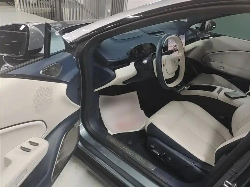 Jike 007 2024 Rear-Wheel Drive Intelligent Driving Edition 75kWh — миниатюра 16