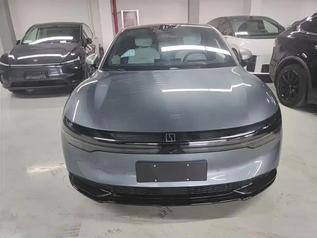 Jike 007 2024 Rear-Wheel Drive Intelligent Driving Edition 75kWh — миниатюра 3
