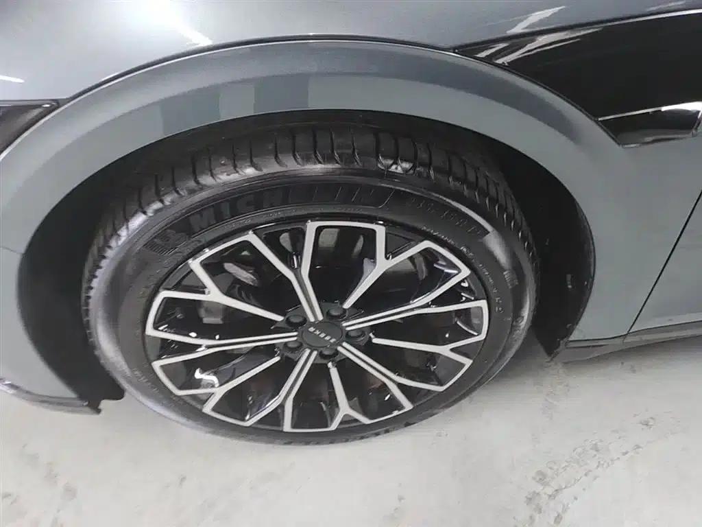 Jike 007 2024 Rear-Wheel Drive Intelligent Driving Edition 75kWh — миниатюра 23