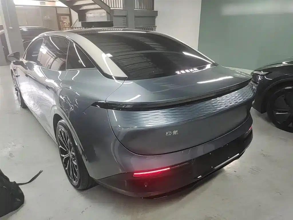Jike 007 2024 Rear-Wheel Drive Intelligent Driving Edition 75kWh — миниатюра 5