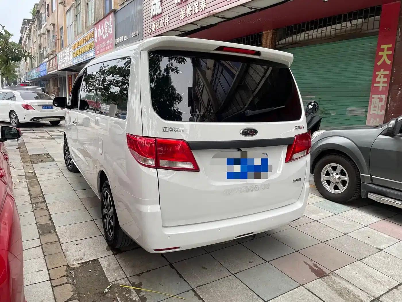 Refine M4 2022 2.0CTI Diesel Manual Sporty Edition — миниатюра 8