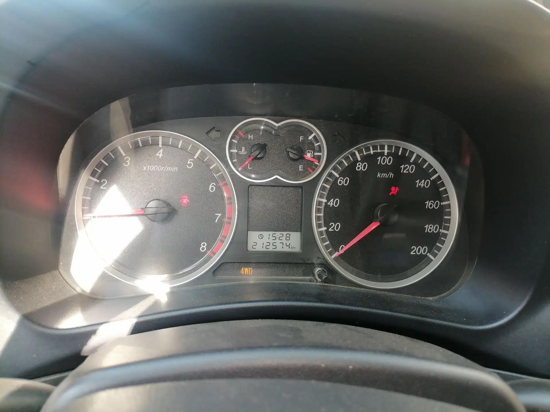 Haval H5 Classic 2010 Zhizun Edition 2.4L Four-Wheel Drive Comfort Model — миниатюра 12