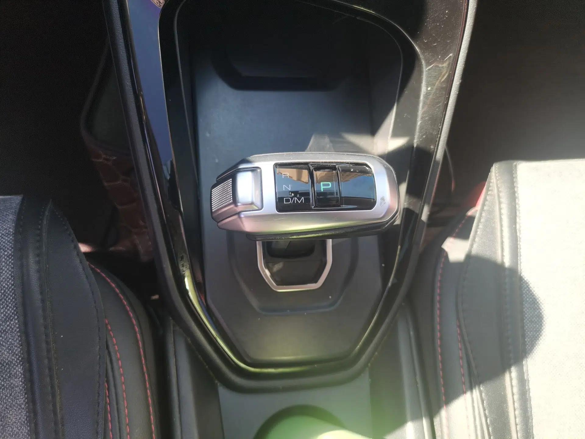 Haval H2s 2017 Red-Label 1.5T Dual-Clutch Elite Model — миниатюра 15