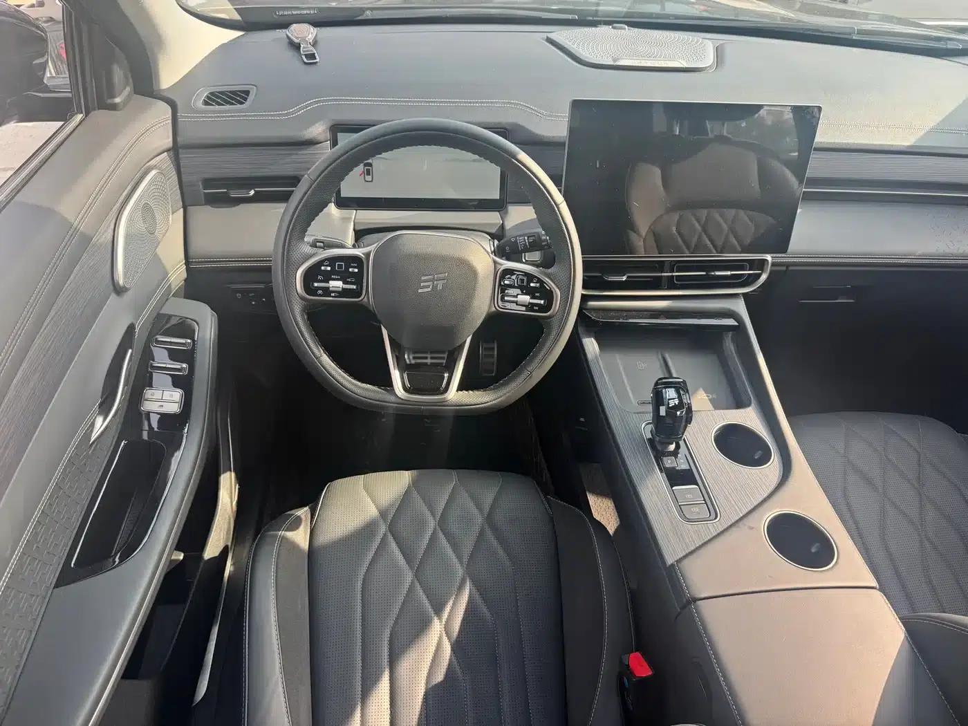Jetour Mountain & Sea L9 2025 1.5TD 2DHT Flagship Edition 7-Seater — миниатюра 7