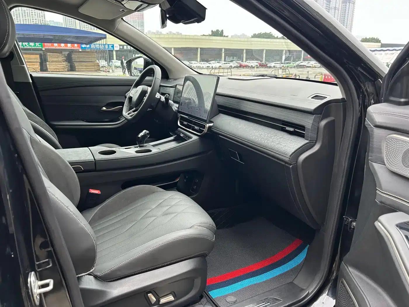 Jetour Mountain & Sea L7 2024 1.5T 120km PRO 7-seater — миниатюра 10