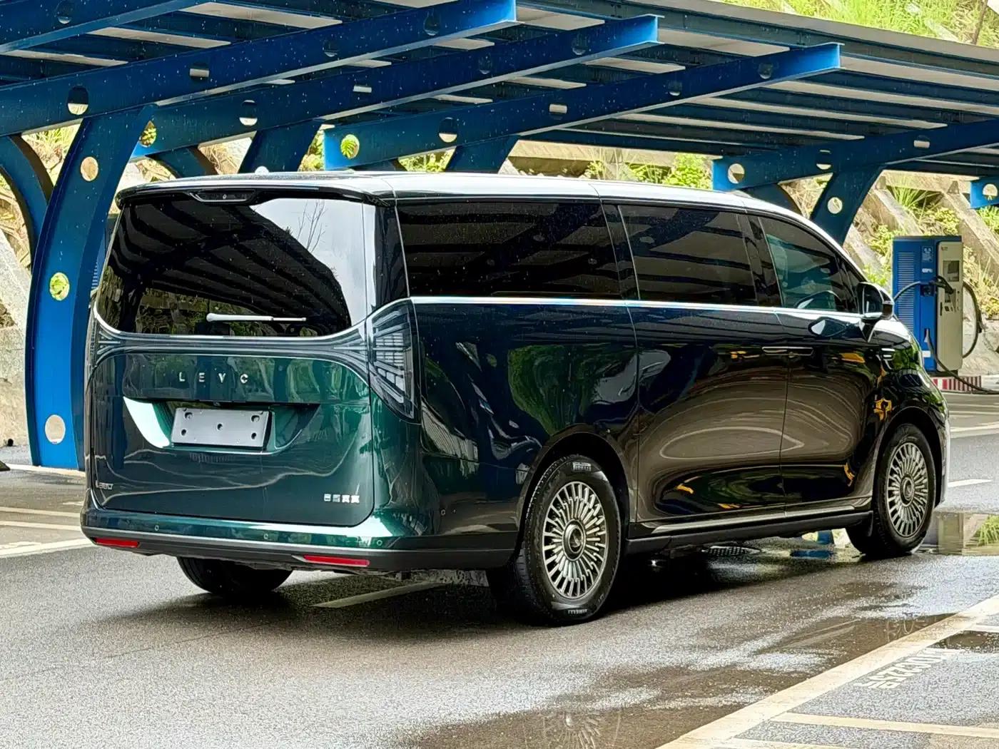 Yizhen L380 2025 Model 805km Classic Edition 4WD — миниатюра 4