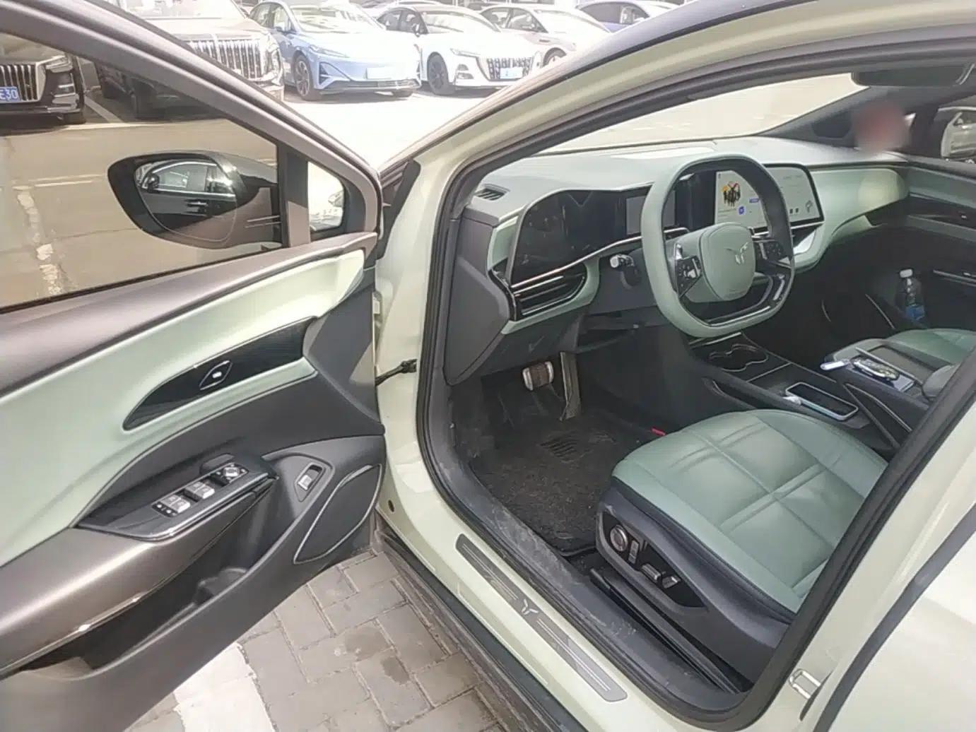 Hongqi EH7 2024 820 Pro — миниатюра 18