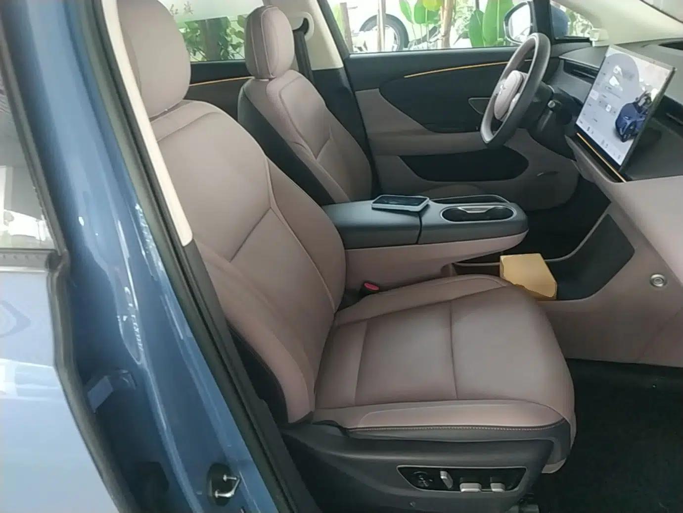 Hongqi Tiangong 06 2025 660 4x4 Smart Selection Edition — миниатюра 23