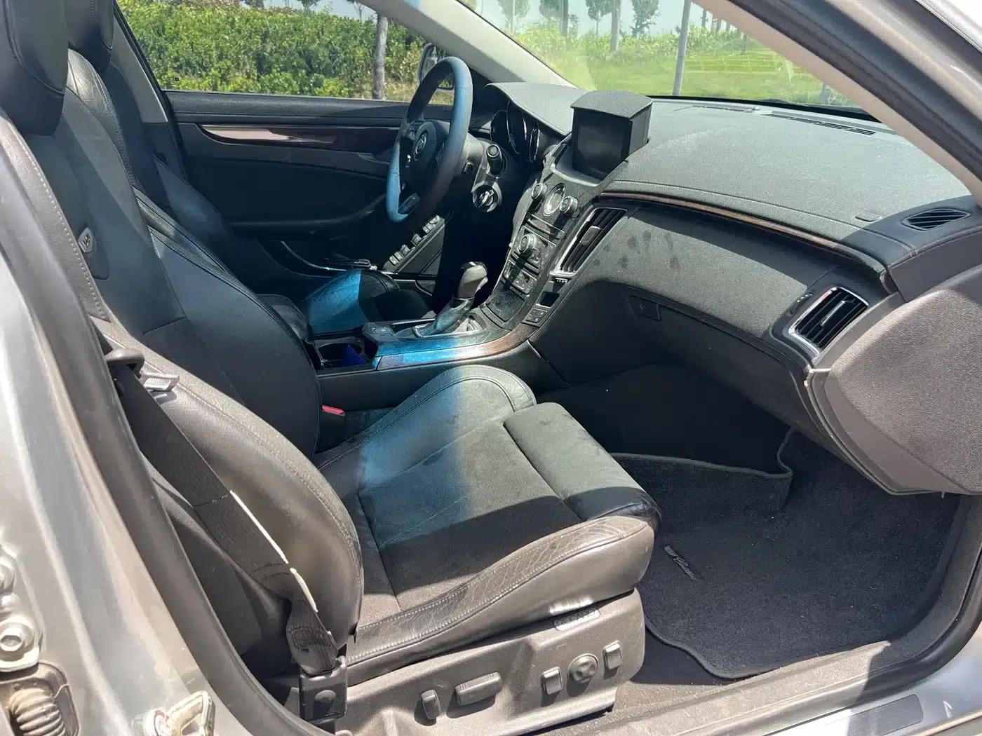 Imported Cadillac CTS 2009 model 6.2L CTS-V — миниатюра 16