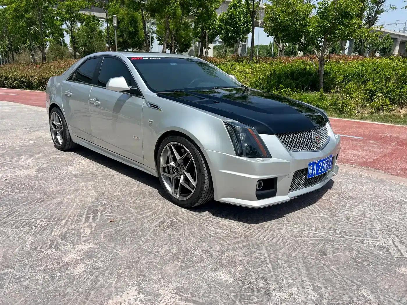 Imported Cadillac CTS 2009 model 6.2L CTS-V — миниатюра 3