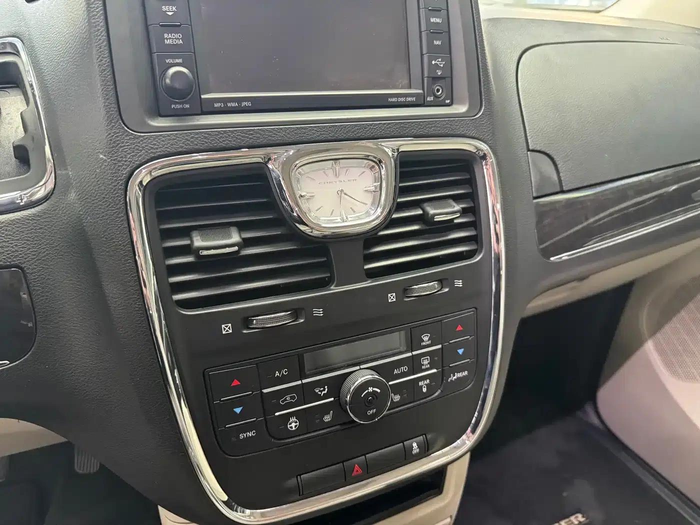 2014 Chrysler Grand Voyager (Imported) 3.6L Comfort Edition — миниатюра 19