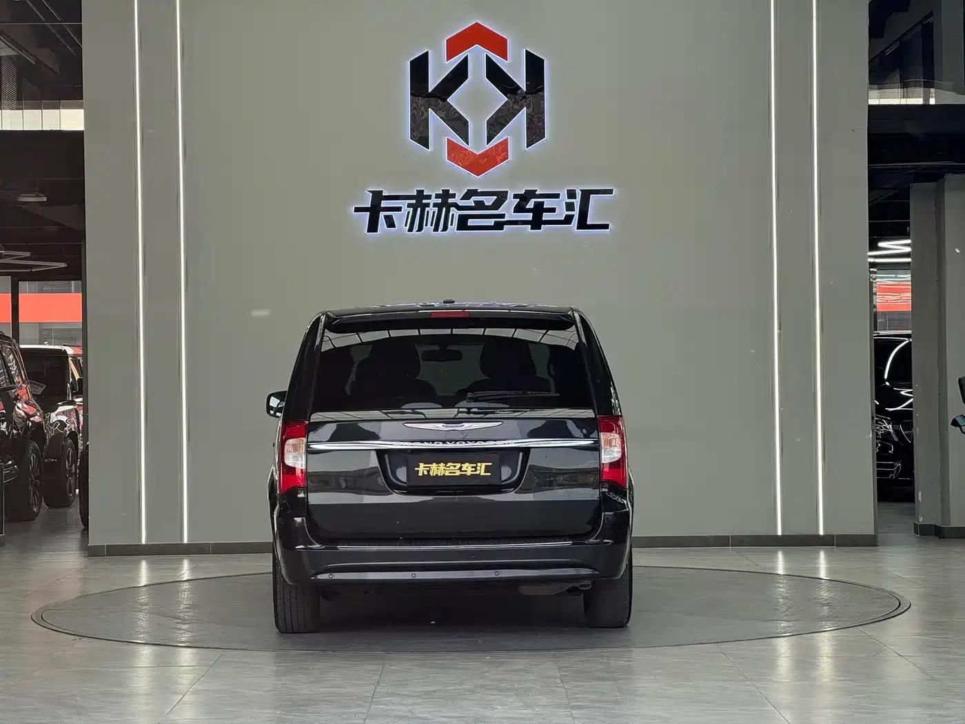 2014 Chrysler Grand Voyager (Imported) 3.6L Comfort Edition — миниатюра 4