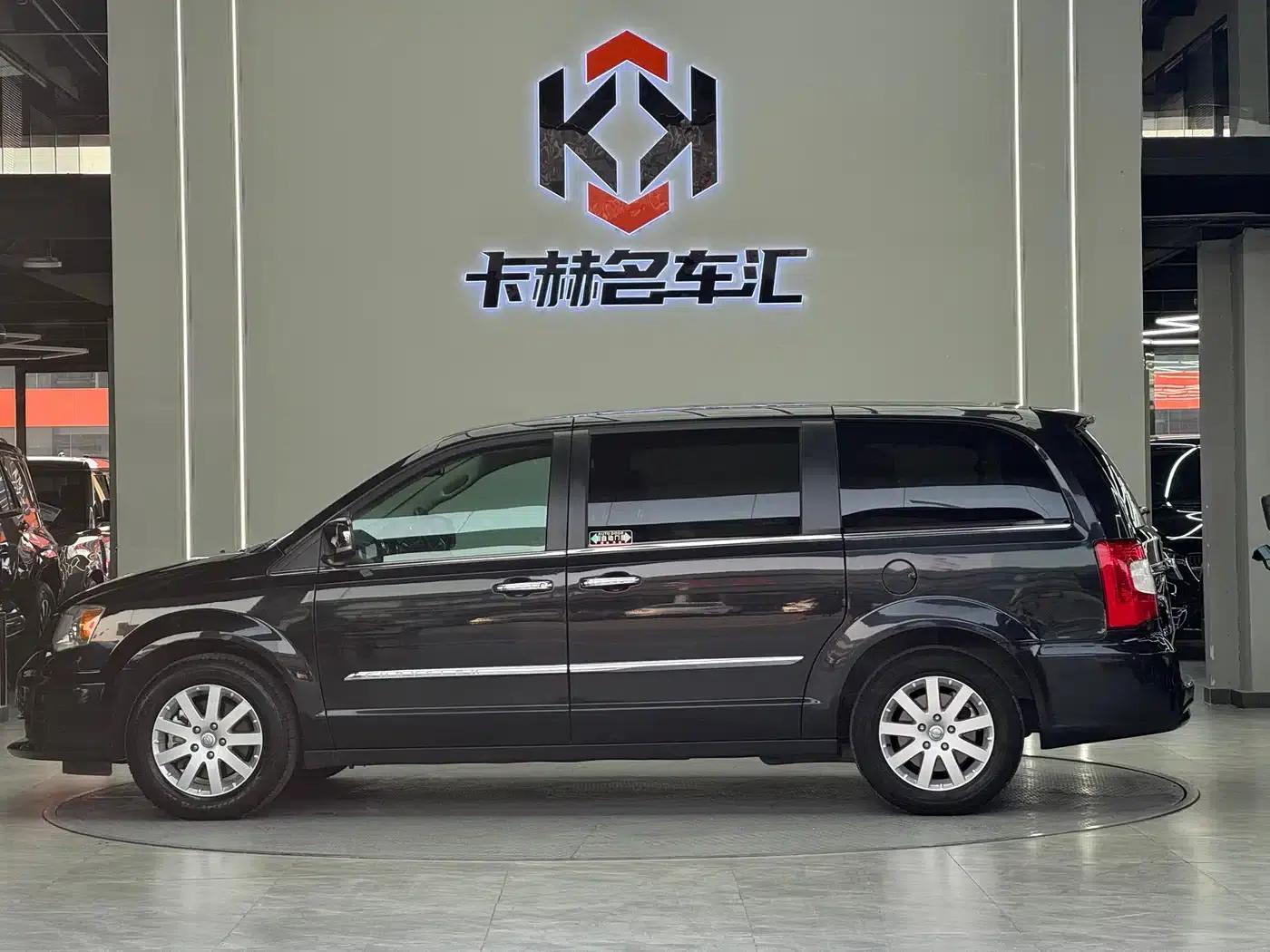 2014 Chrysler Grand Voyager (Imported) 3.6L Comfort Edition — миниатюра 8
