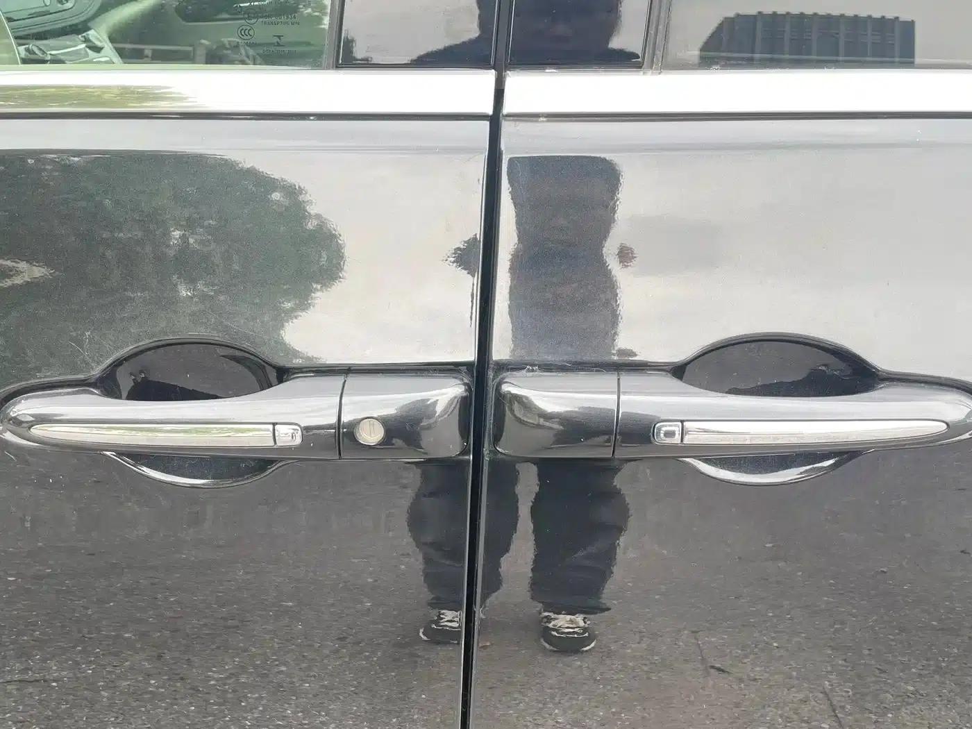 2019 Imported Grand Voyager PHEV 3.6L Plug-in Hybrid — миниатюра 10