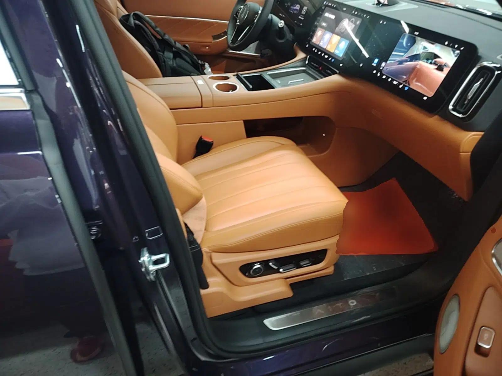 Hima AITO M8 2025 Model Pure Electric Max+ Five-Seater All-Wheel-Drive (896-line LiDAR) — миниатюра 23