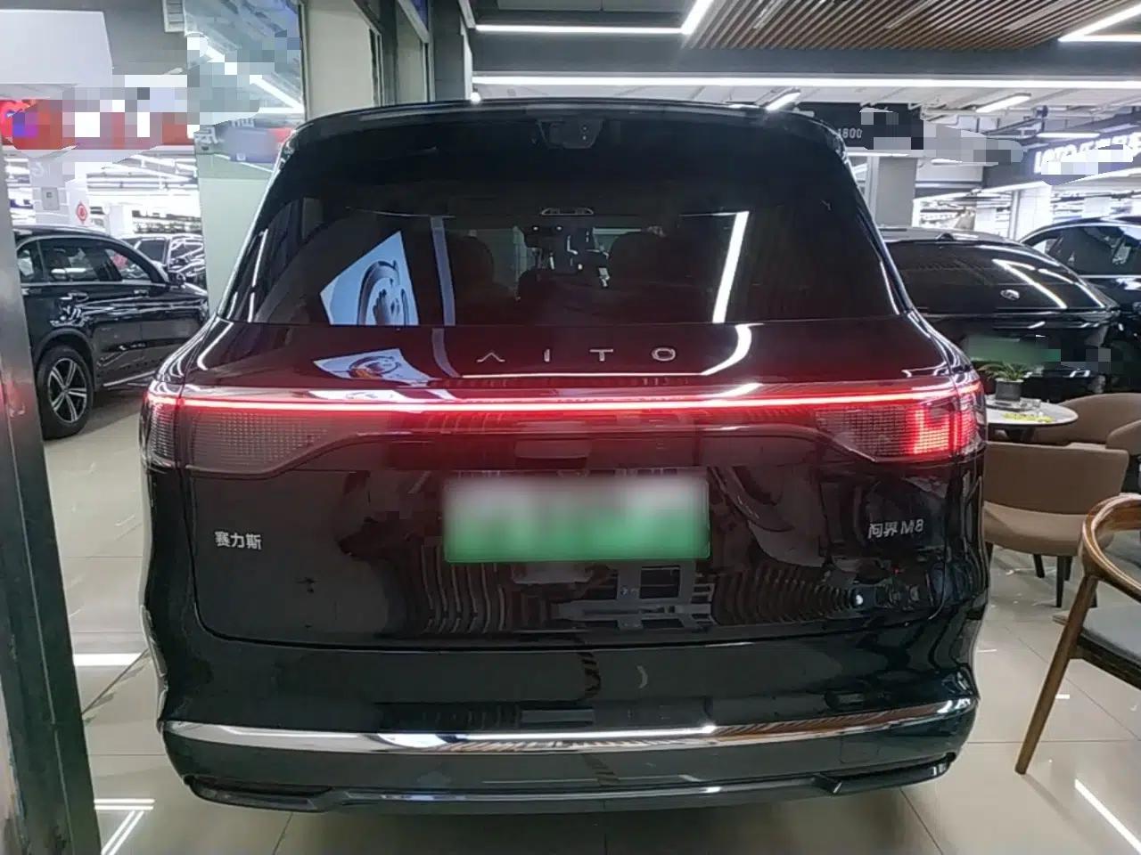 Hima AITO M8 2025 Extended-Range Max Version 37 kWh 5-Seater — миниатюра 5