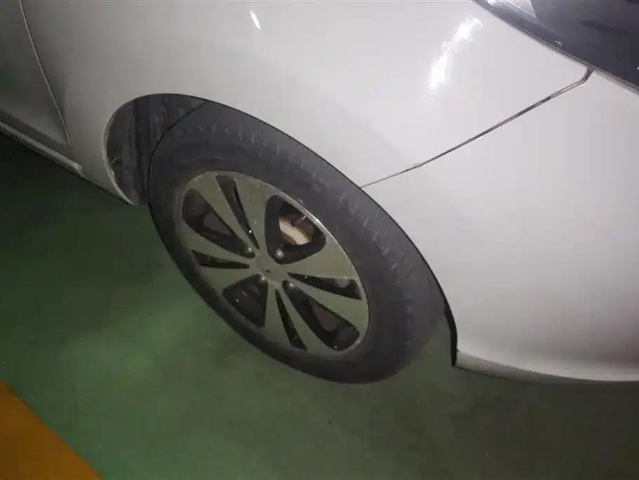 Kaiyi C3R 2015 1.5L AMT Gold Edition — миниатюра 6