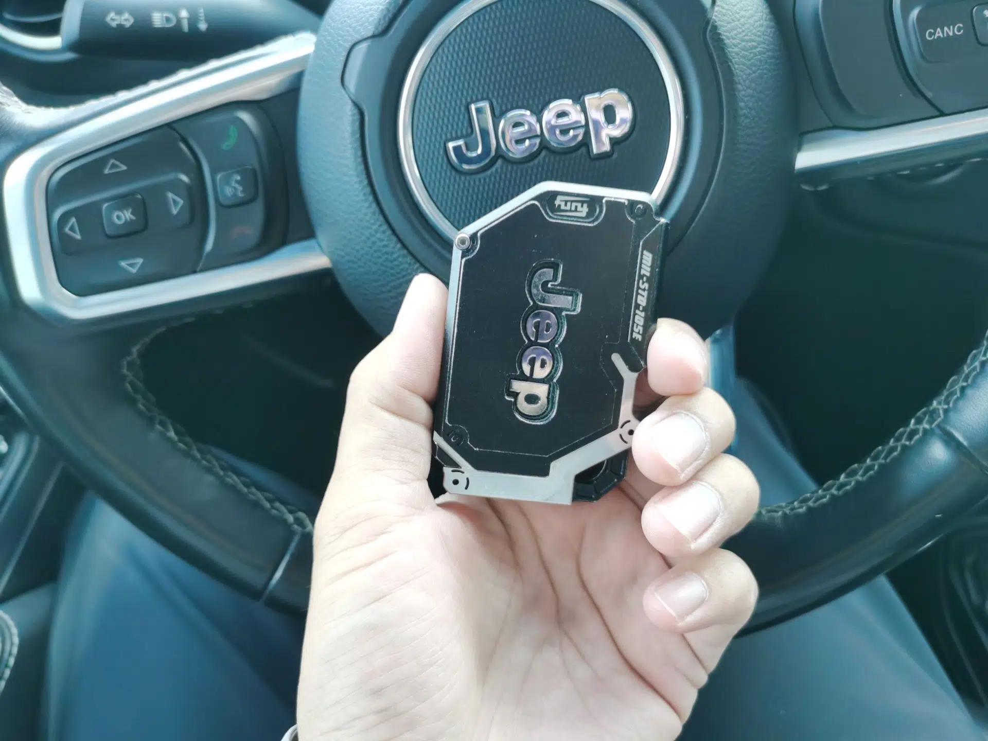 Jeep Gladiator 2022 3.6L Pioneer Edition — миниатюра 9