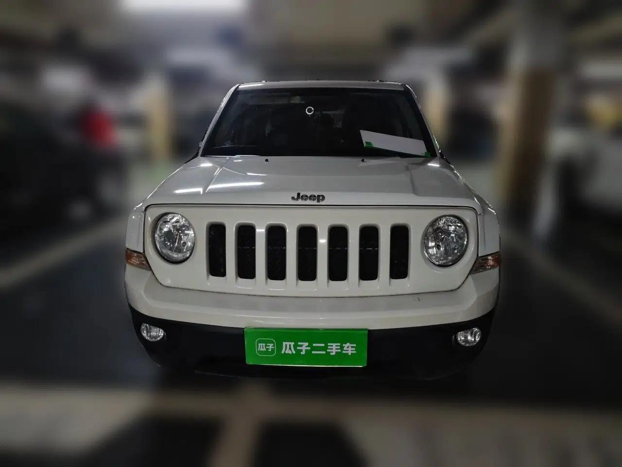 Jeep Patriot 2015 2.0L Sport Edition — миниатюра 2