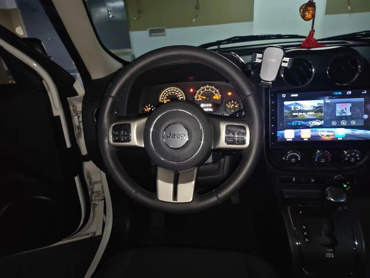 Jeep Patriot 2015 2.0L Sport Edition — миниатюра 11