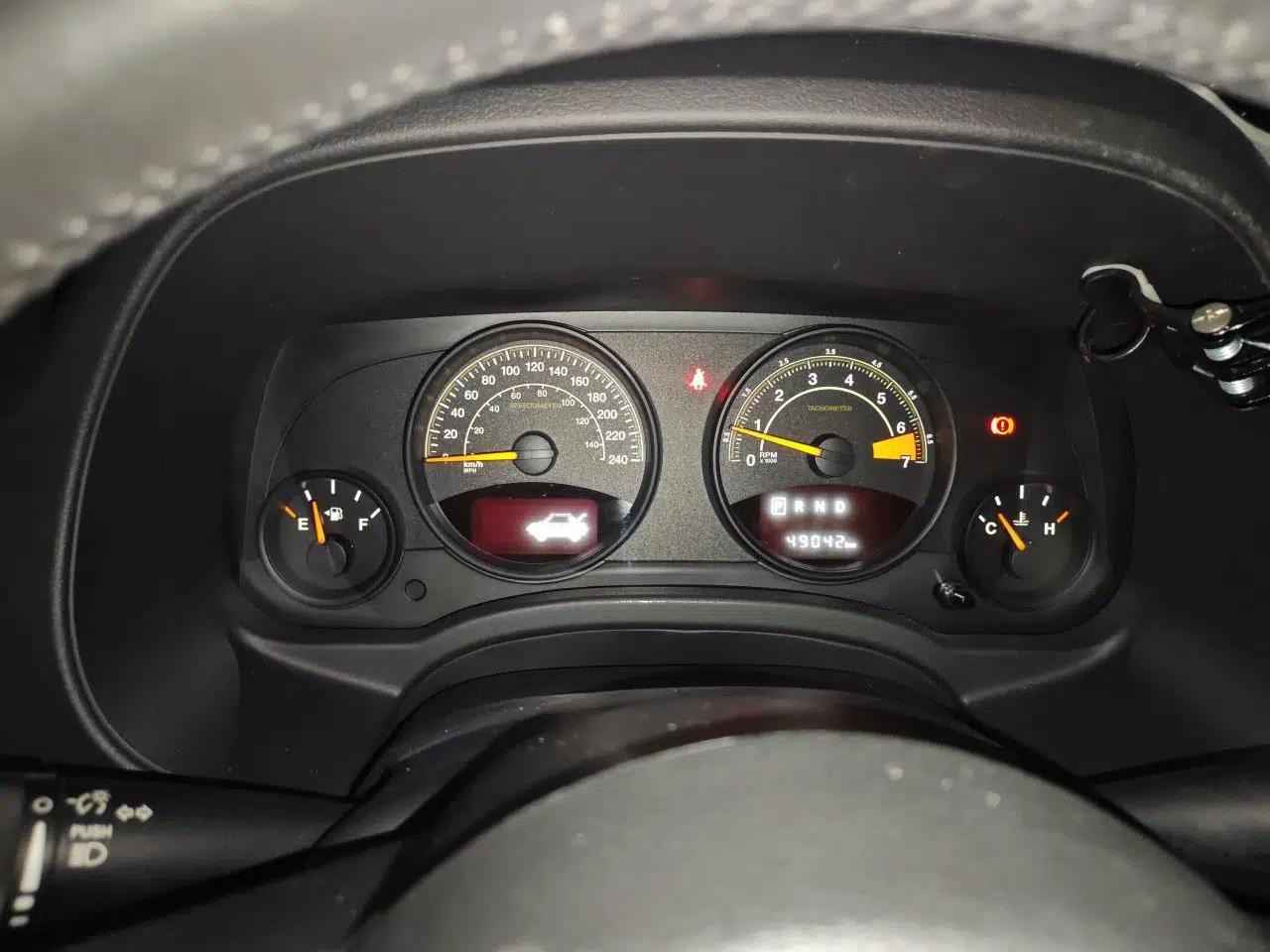 Jeep Patriot 2015 2.0L Sport Edition — миниатюра 12