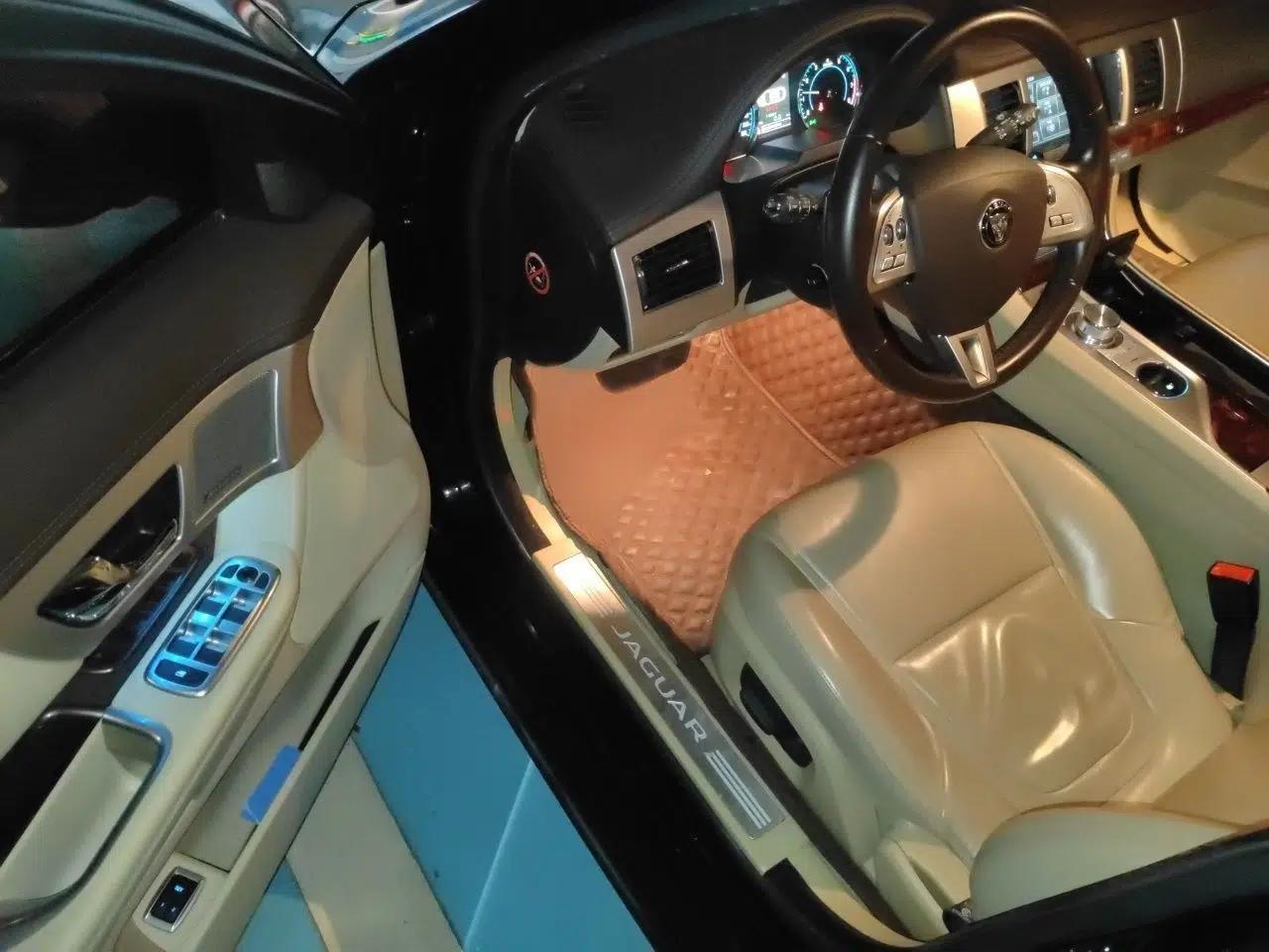 Jaguar XF 2014 XF 2.0T Luxury Edition — миниатюра 19