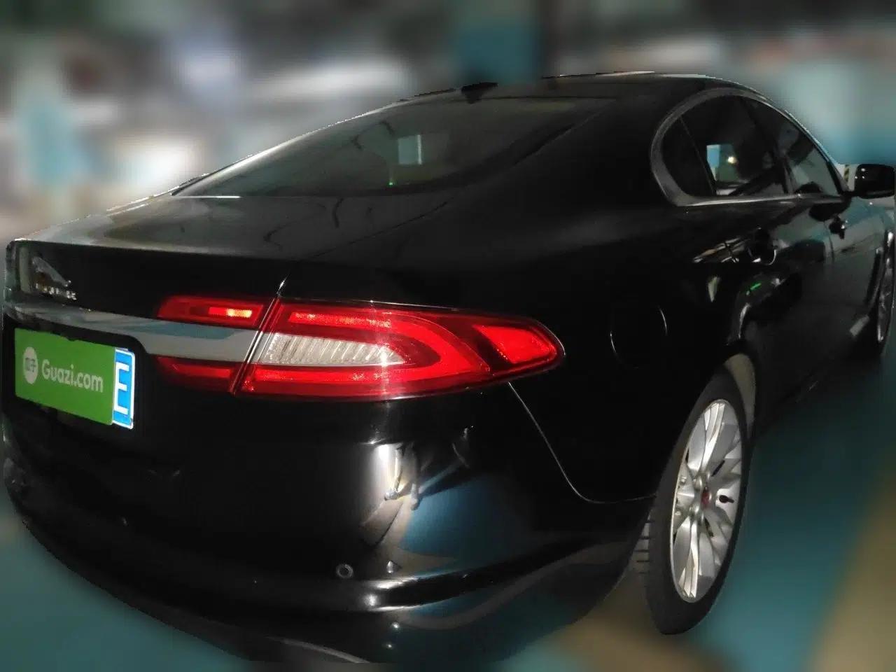 Jaguar XF 2014 XF 2.0T Luxury Edition — миниатюра 6