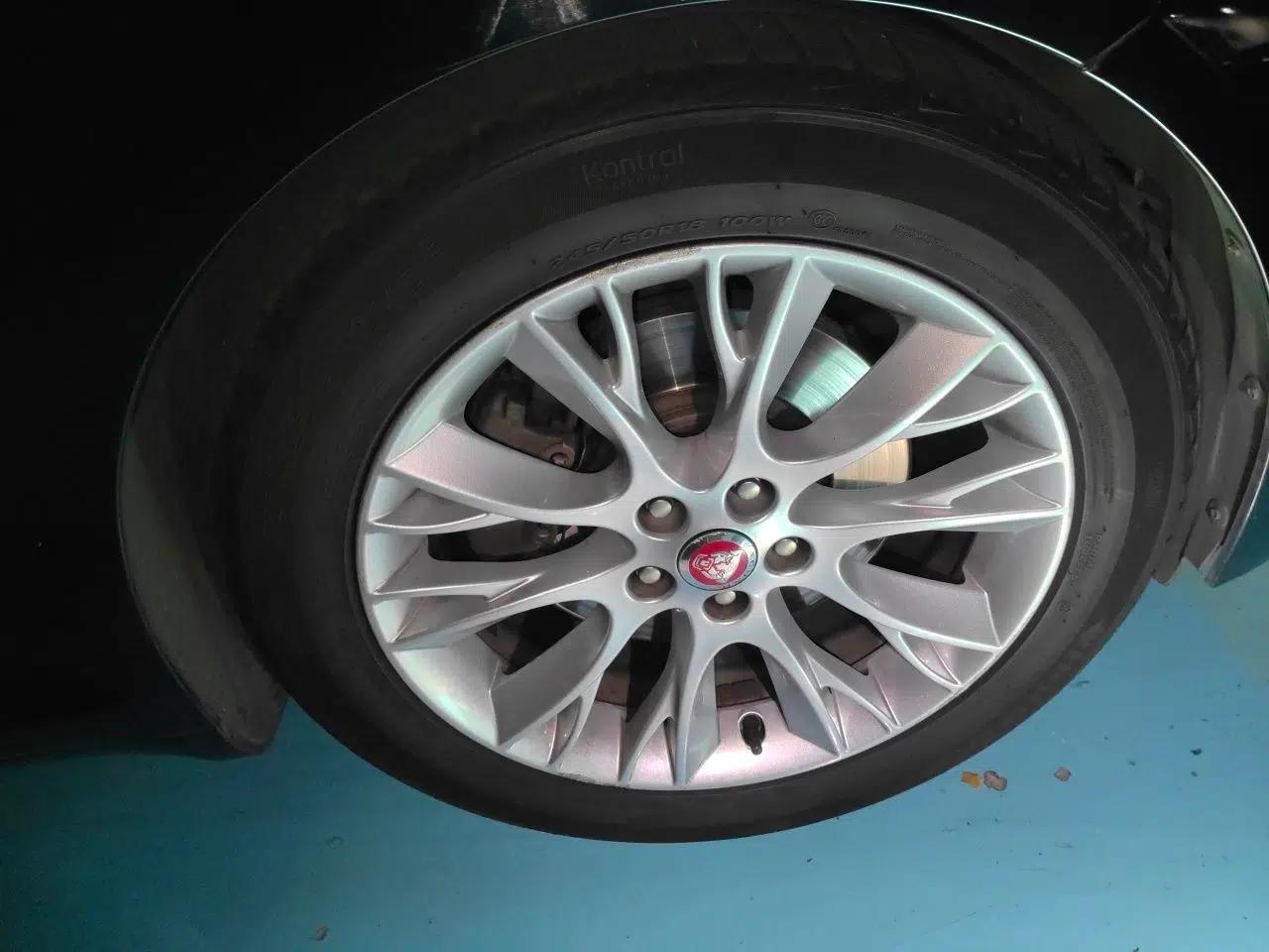 Jaguar XF 2014 XF 2.0T Luxury Edition — миниатюра 8