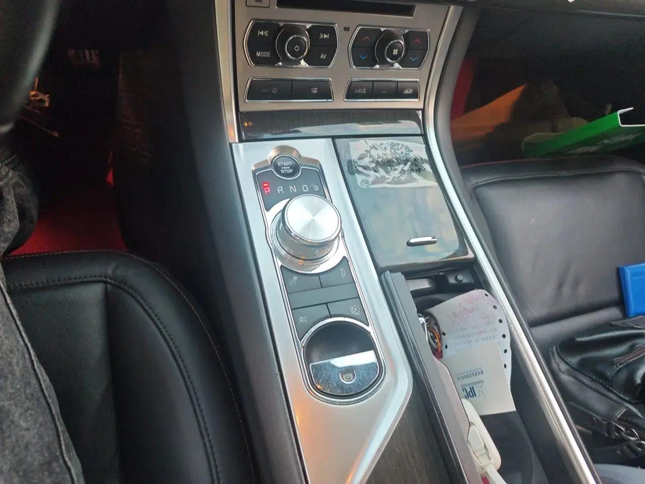 Jaguar XF 2014 XF 3.0 SC Luxury Edition — миниатюра 15