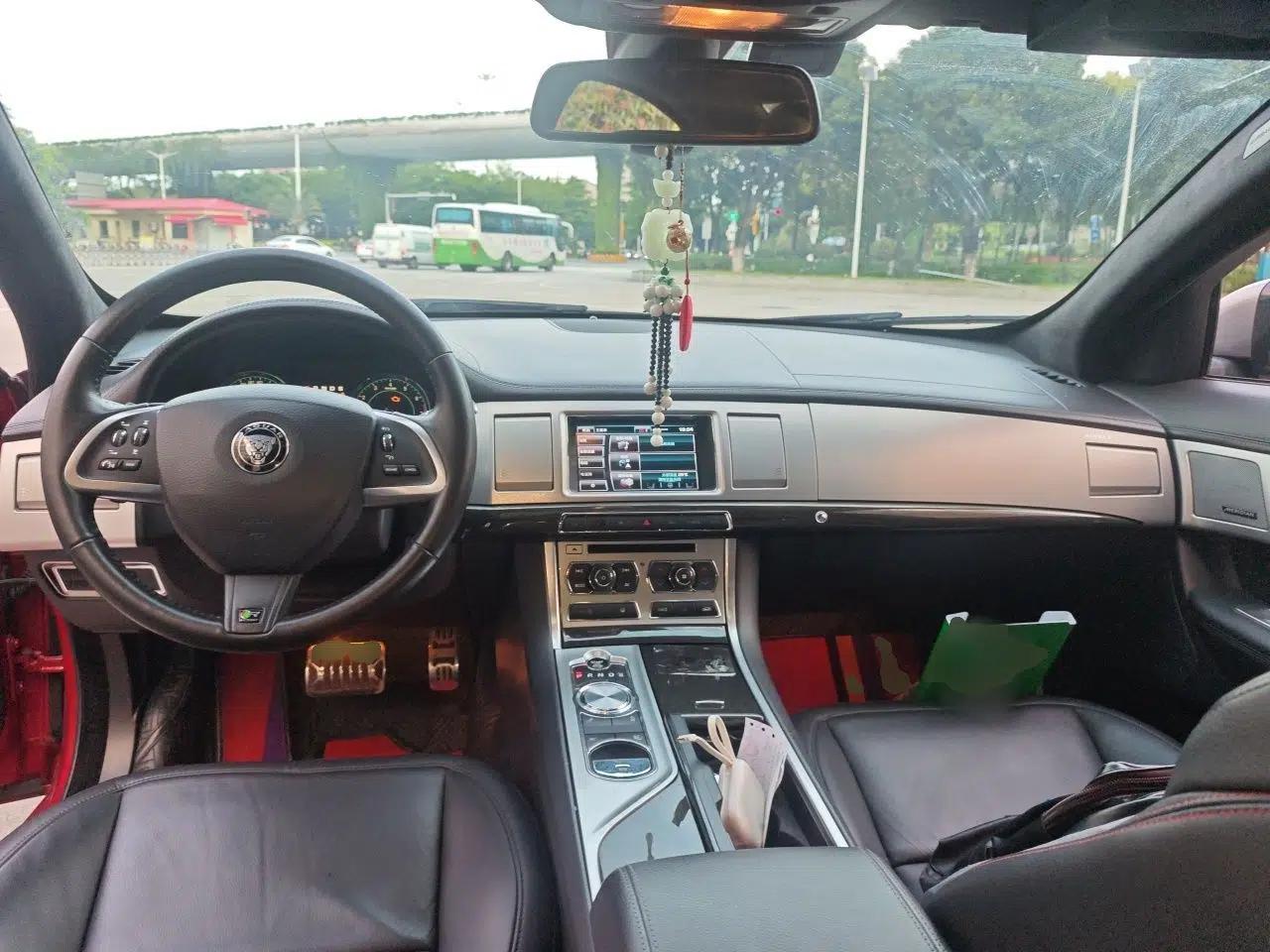 Jaguar XF 2014 XF 3.0 SC Luxury Edition — миниатюра 10