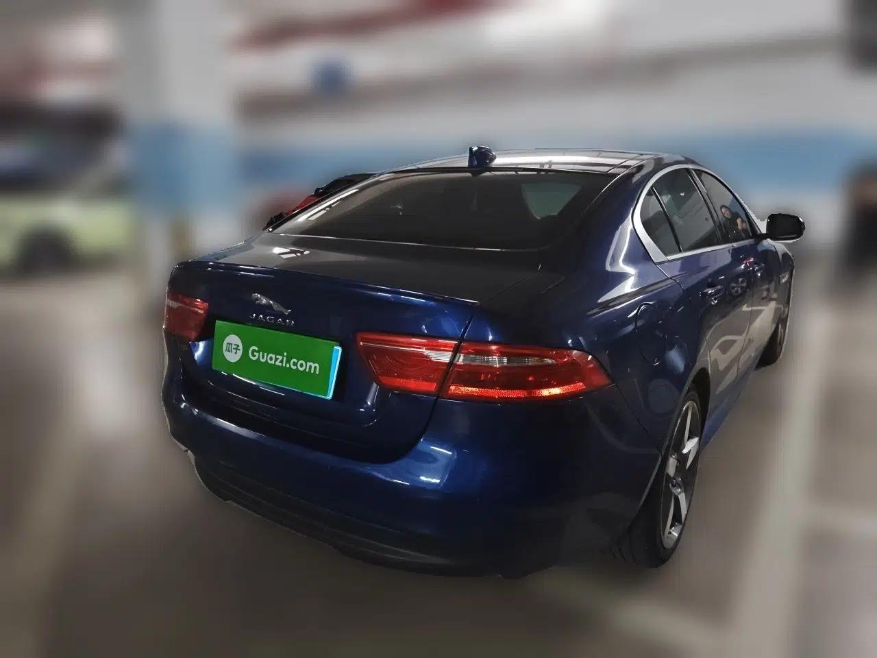 Jaguar XE 2017 2.0T 200 PS R-Sport — миниатюра 6