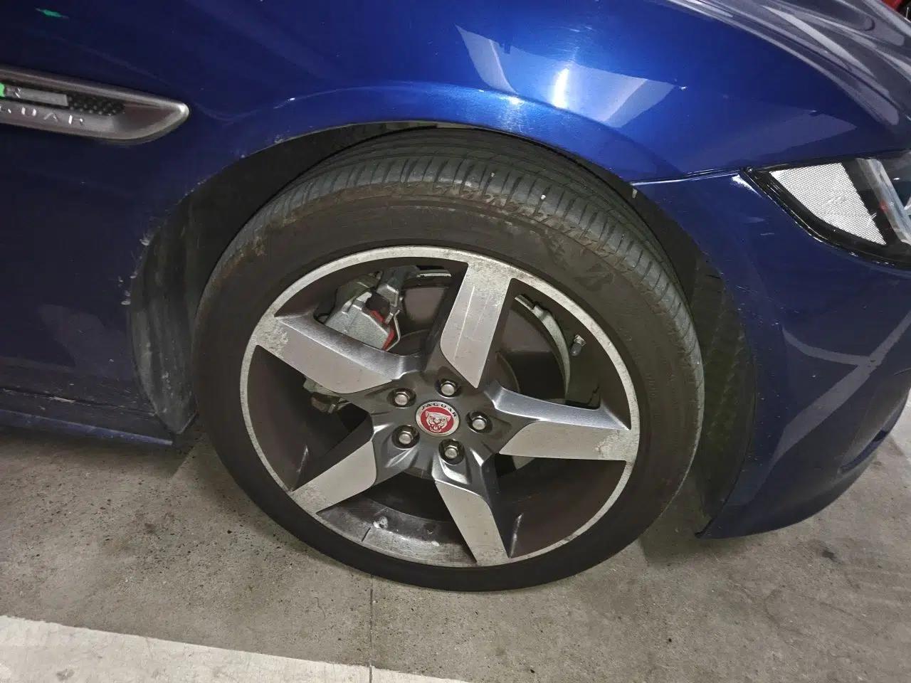 Jaguar XE 2017 2.0T 200 PS R-Sport — миниатюра 8