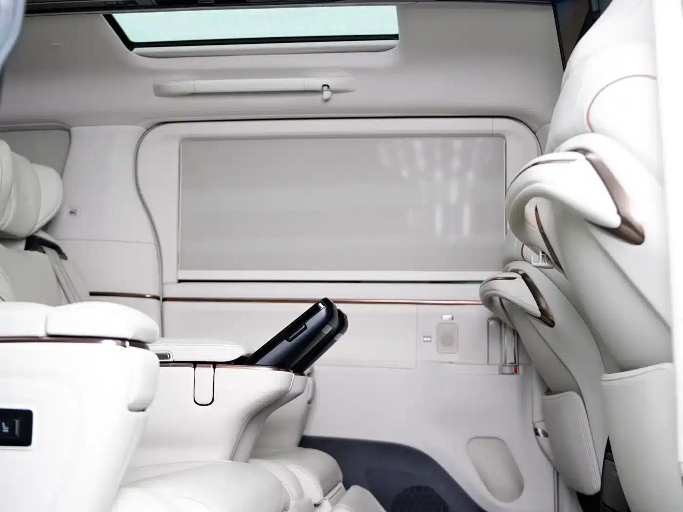 Lexus LM 2025 500h Six-Seat Premium Edition — миниатюра 17