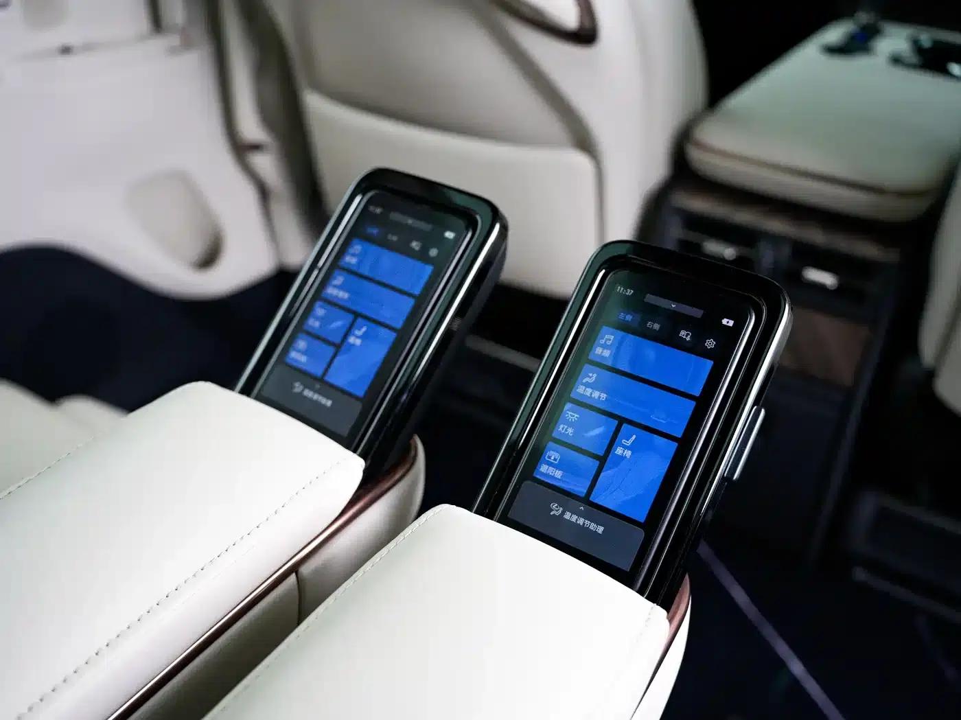Lexus LM 2025 500h Six-Seat Premium Edition — миниатюра 18
