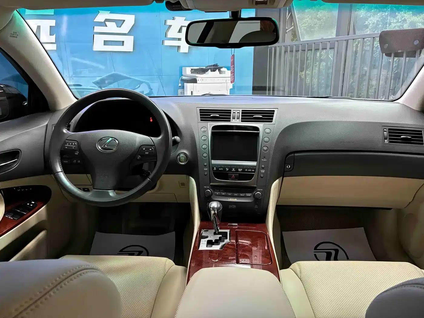 Lexus GS 2010 300 — миниатюра 10