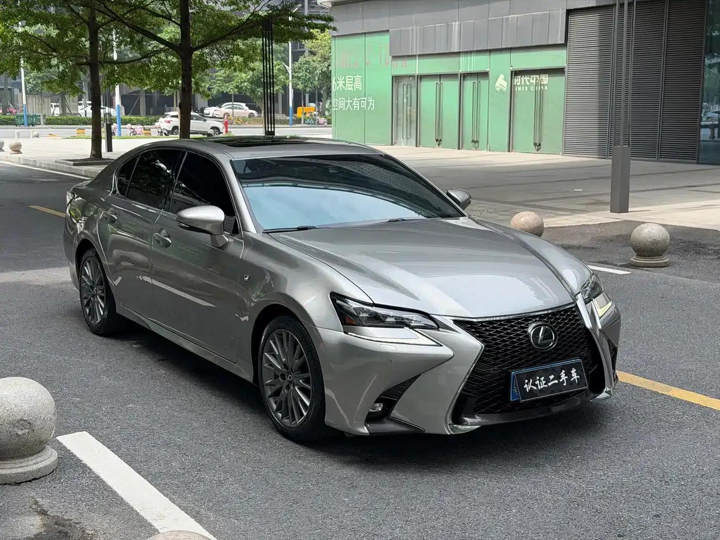 2017 Lexus GS 300 F SPORT — миниатюра 3