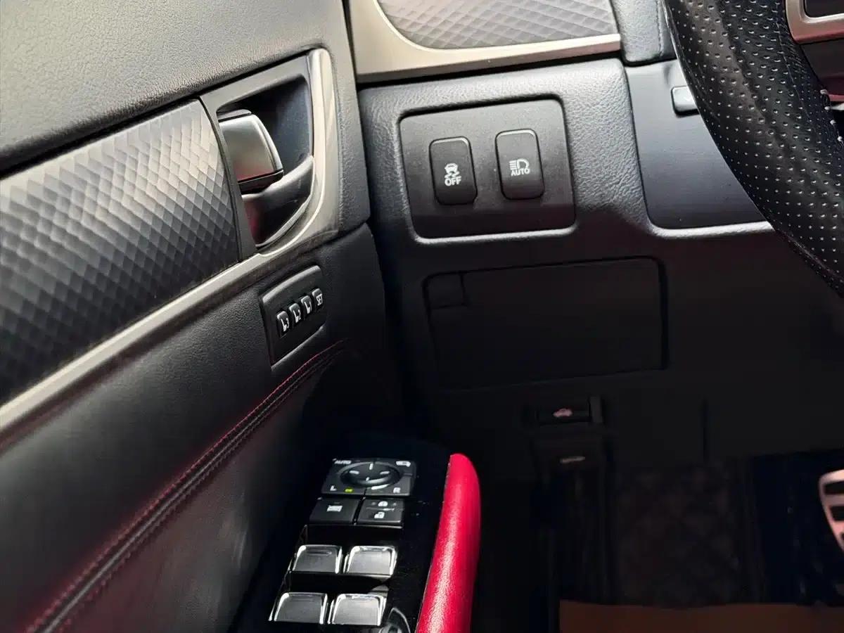 2017 Lexus GS 300 F SPORT — миниатюра 9